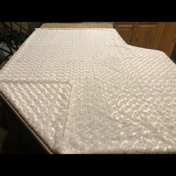 Handmade blanket - Picture 2 of 2